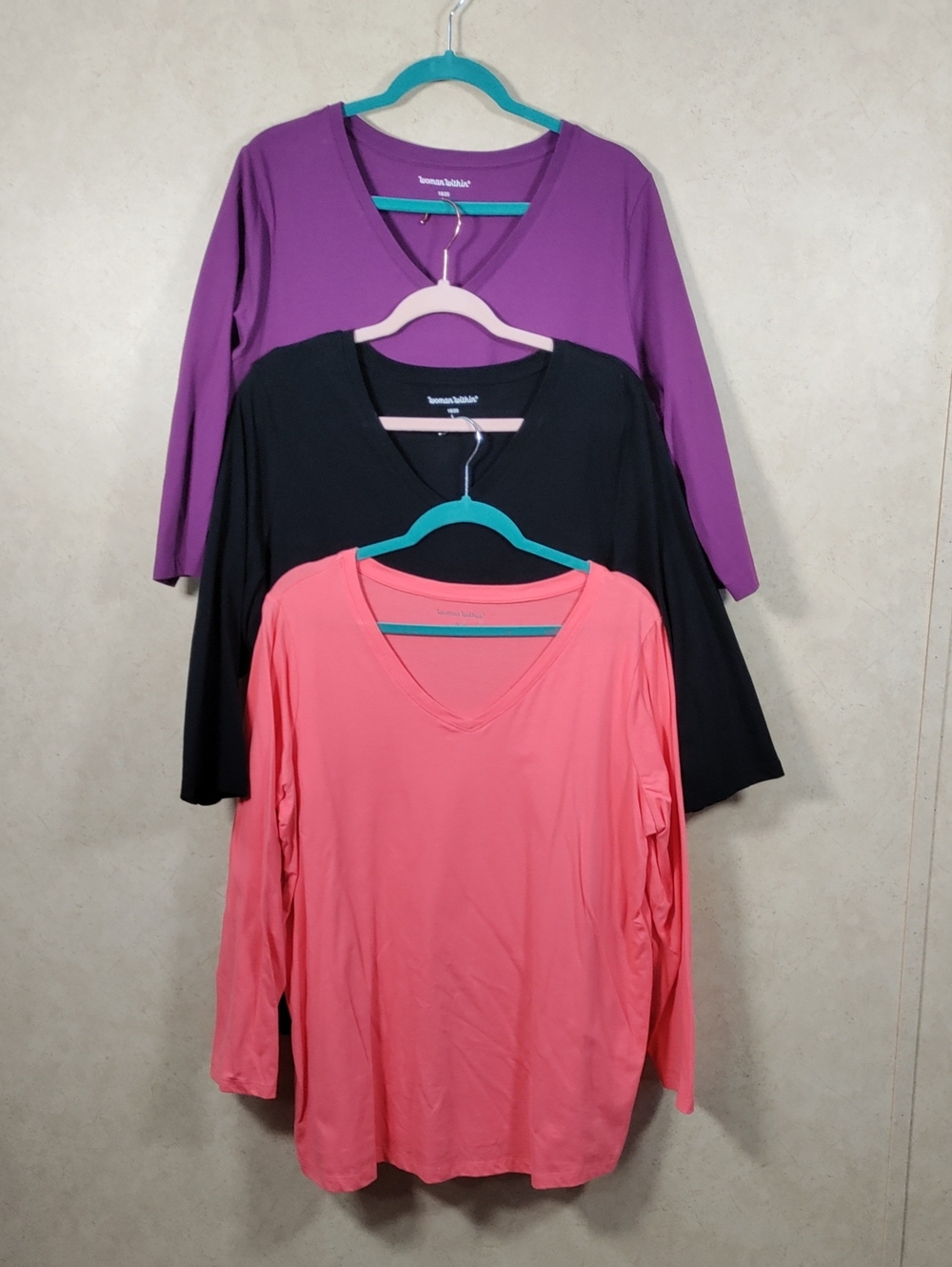 I130 Woman Within Long Sleeve V‑Neck Tops in Purple, Black & Coral L (18-20)